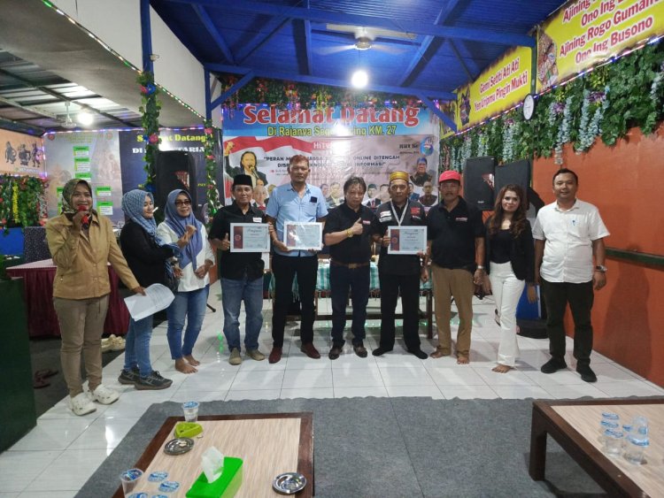 " HITVBERITA.COM RAYAKAN HUT KE-6 DENGAN KESEDERHANAAN YANG SARAT MAKNA : APRESIASI DAN PENGHARGAAN BERKELAS UNTUK PARA KRU NYA " 