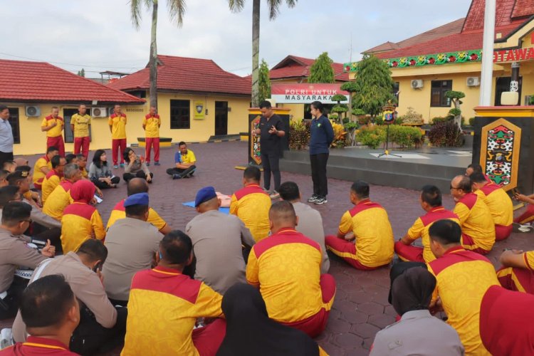 " WUJUD POLISI PRESISI DAN HUMANIS : POLRES KOBAR MANTAPKAN KESIAPSIAGAAN PERSONEL HADAPI SITUASI DARURAT MELALUI PELATIHAN PPGD " 